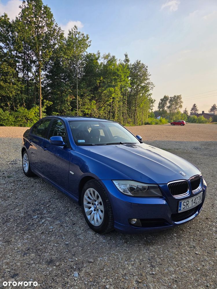 BMW Seria 3 318i - 9