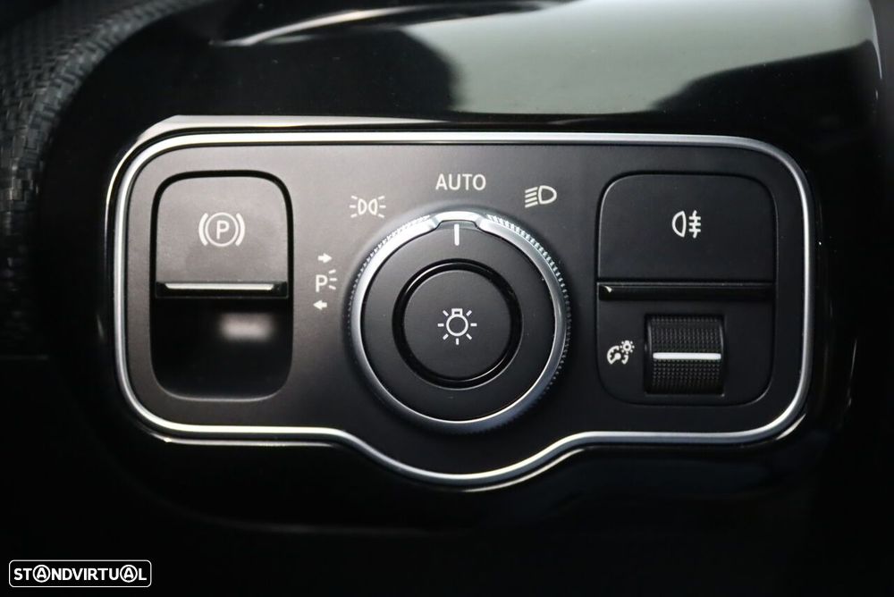 Mercedes-Benz A 250 e Style Plus - 20