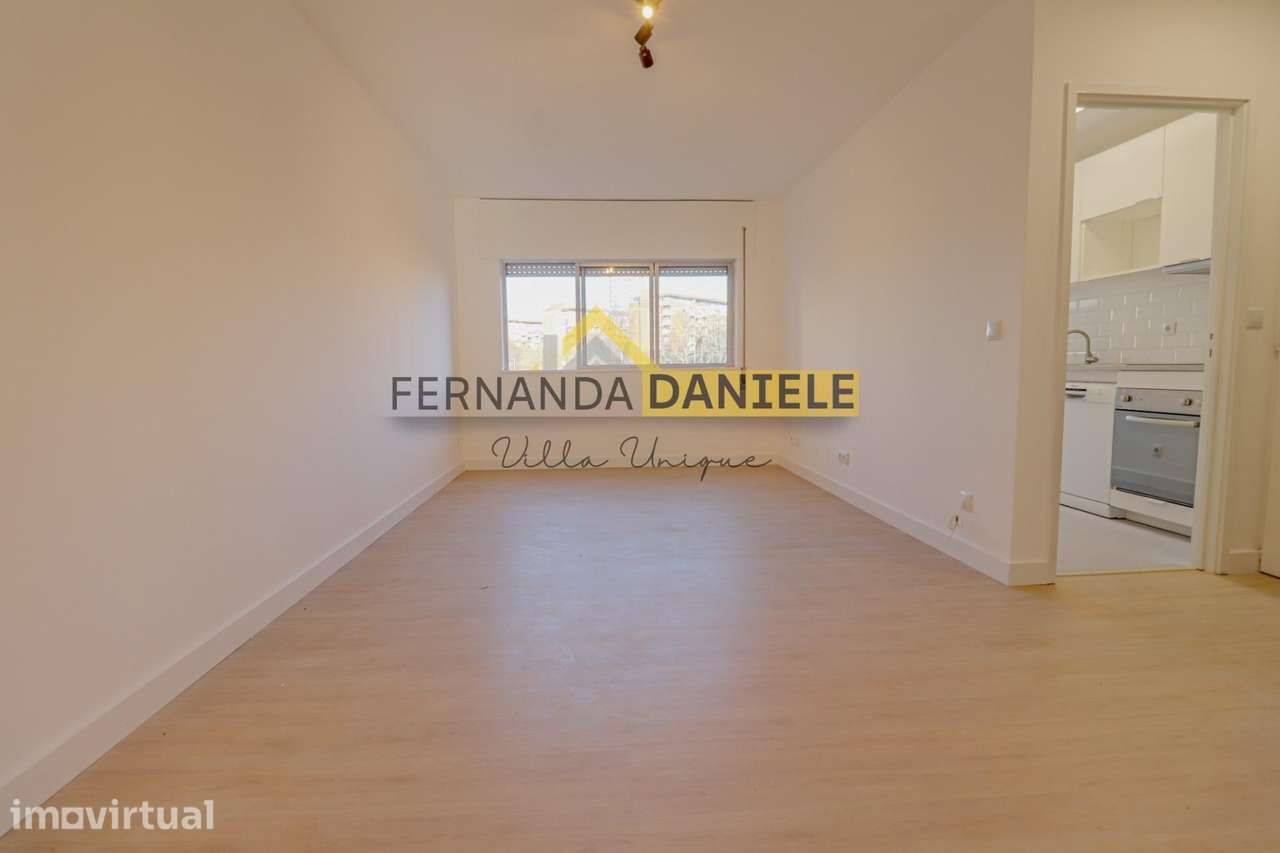* Oportunidade * Apartamento T3 remodelado, em localização... - Grande imagem: 5/28