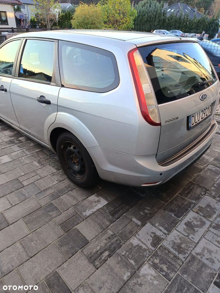 Ford Focus 1.6 TDCi Ambiente - 6