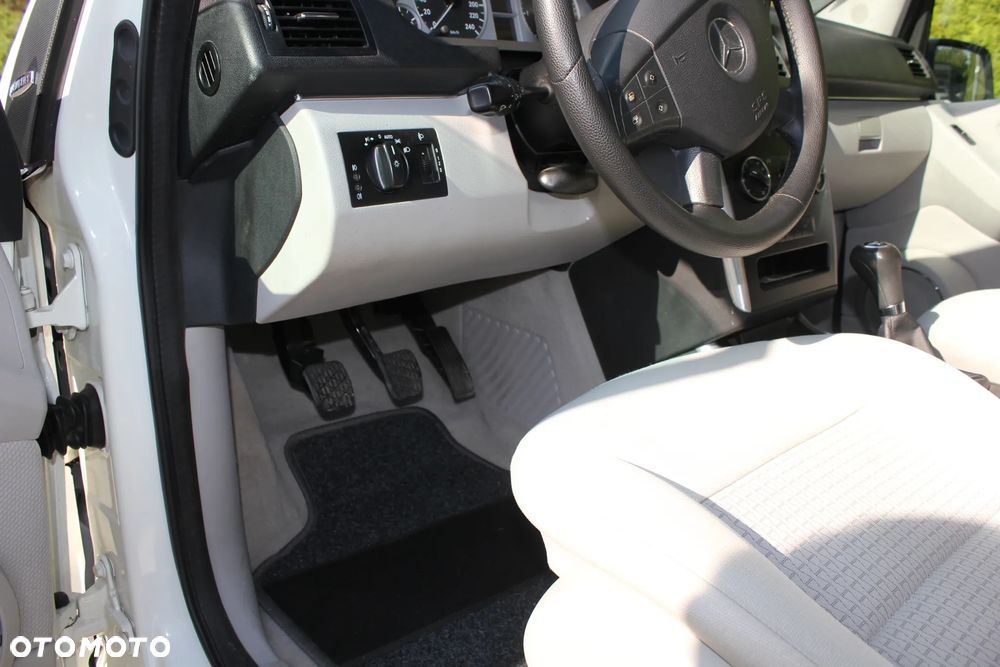 Mercedes-Benz Klasa B 150 BlueEffICIENCY - 23