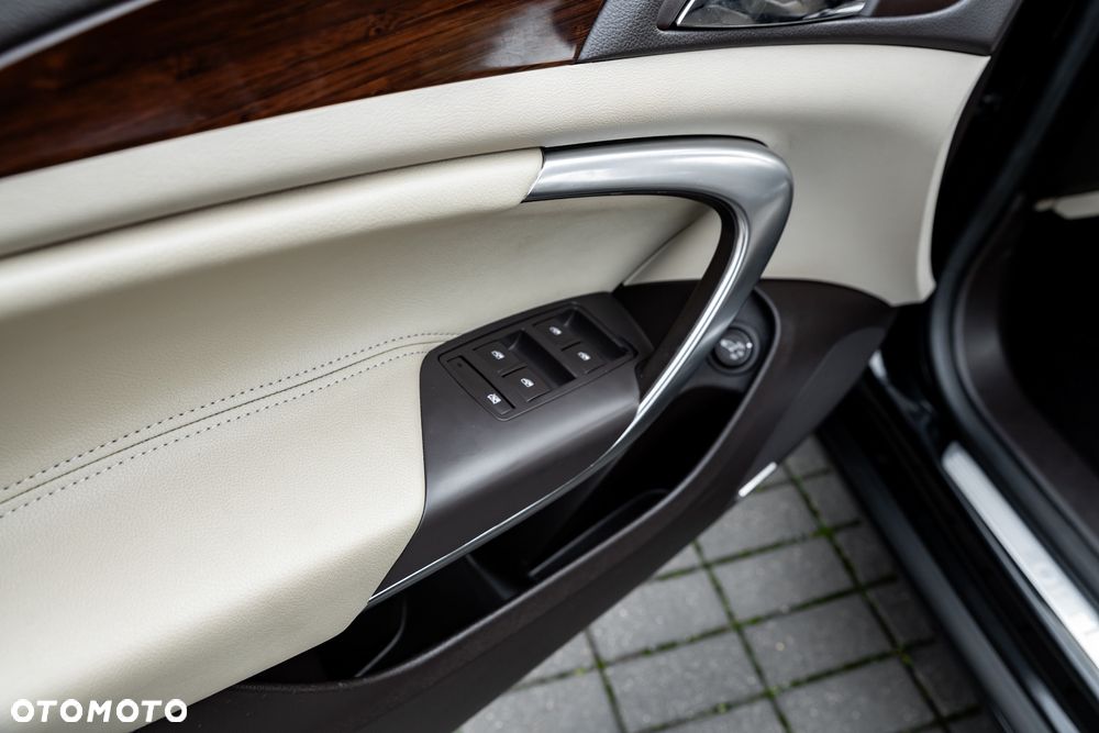 Opel Insignia 2.8 Turbo 4x4 Sport - 19