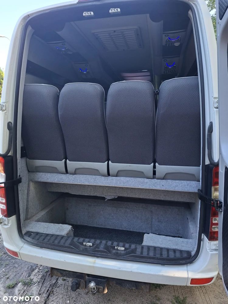 Mercedes-Benz Sprinter - 11