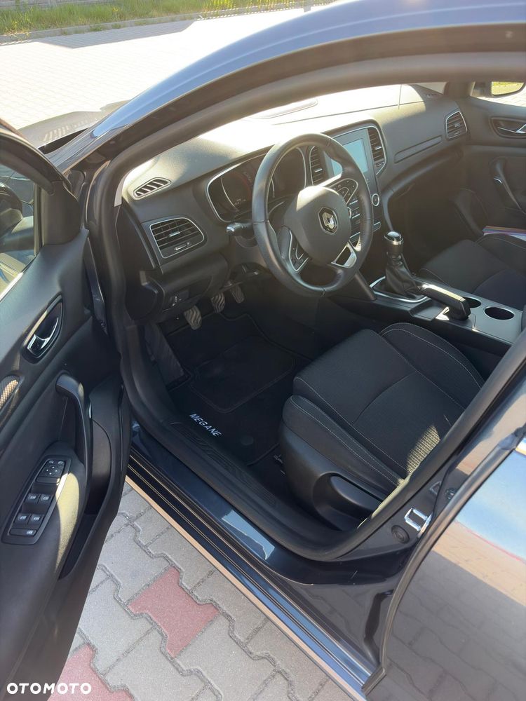 Renault Megane 1.2 Energy TCe Limited - 6