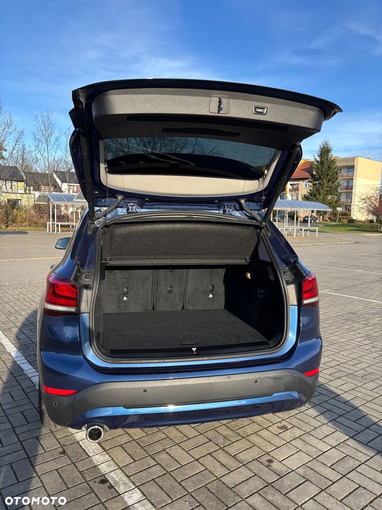 BMW X1 sDrive16d - 9