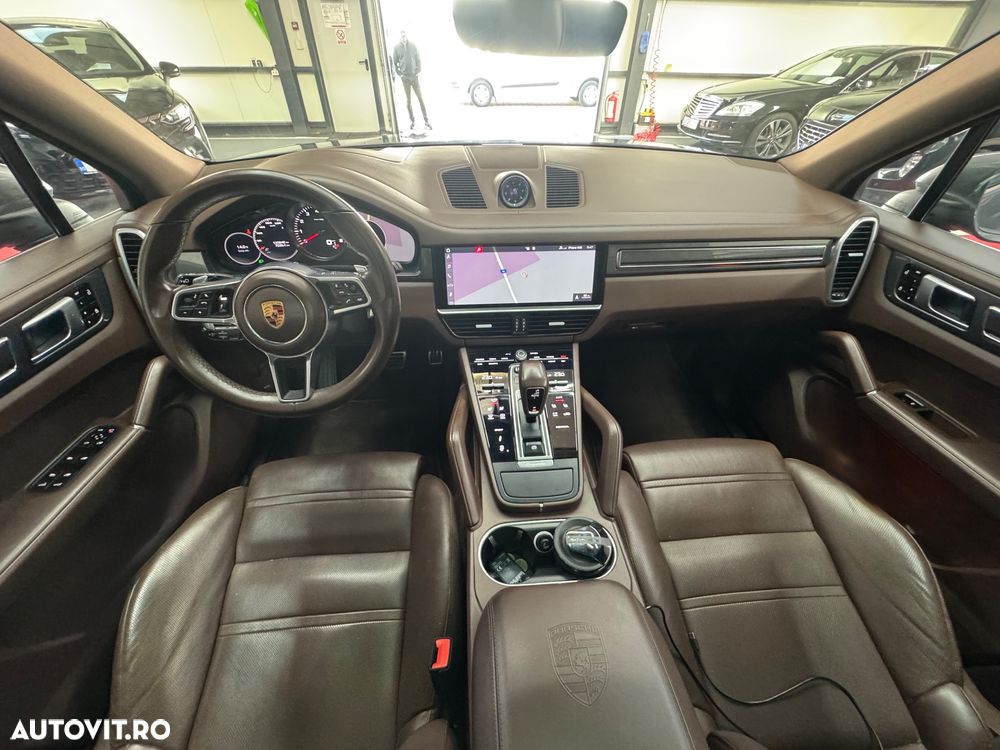 Porsche Cayenne S - 11