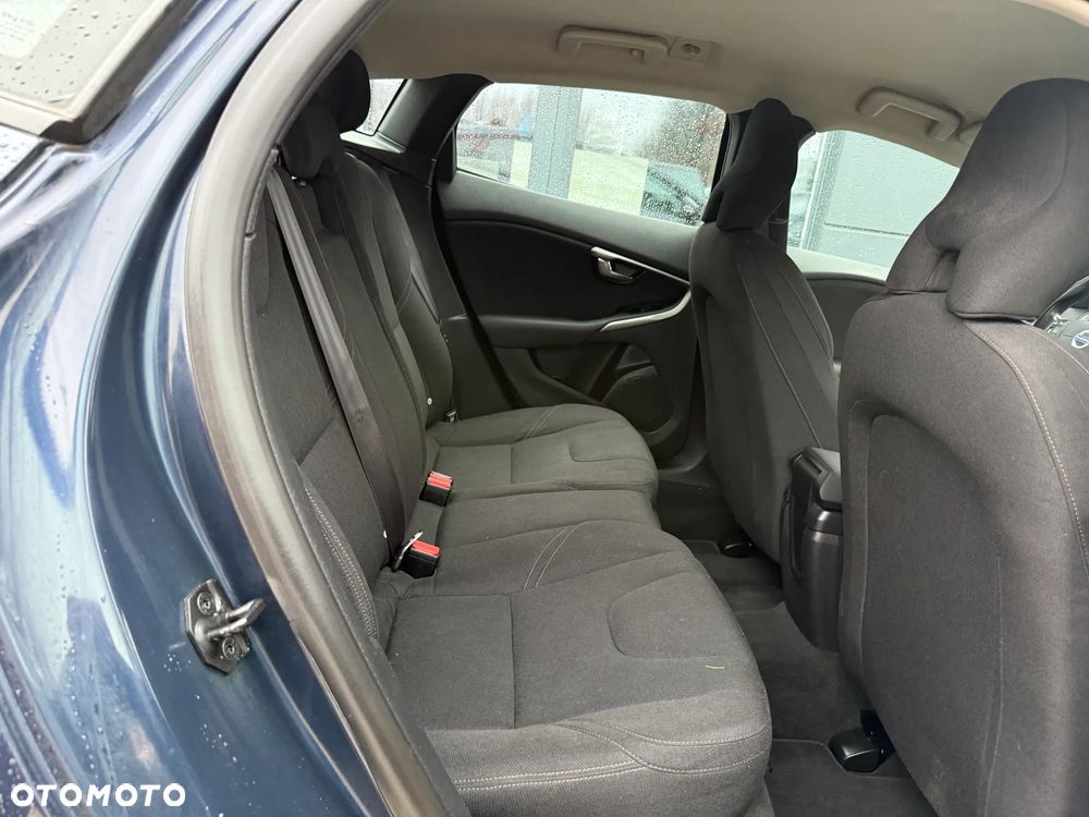 Volvo V40 D2 Kinetic - 25