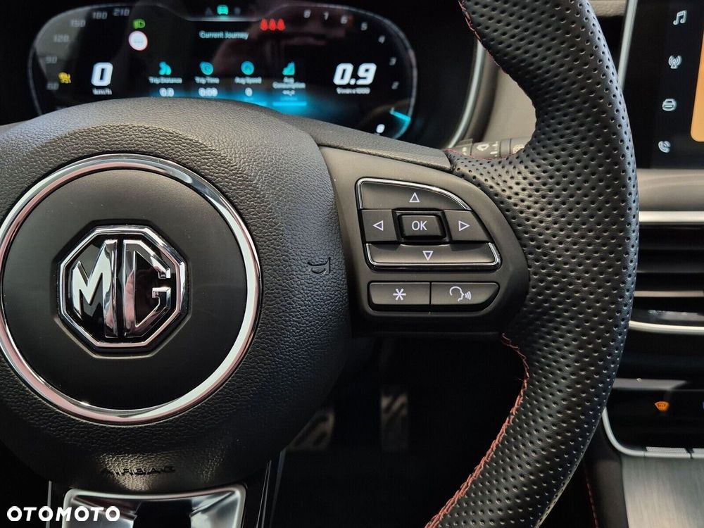 MG HS 1.5 T-GDI Exclusive DCT - 16