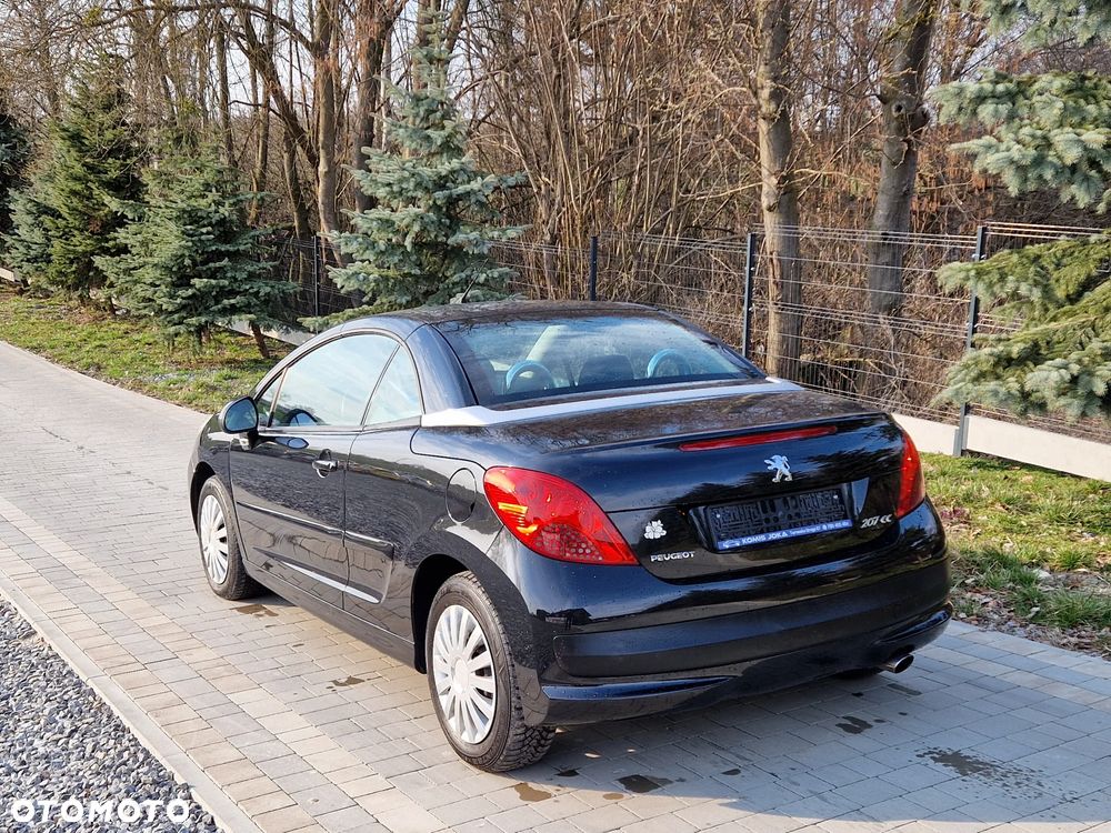 Peugeot 207 CC - 13