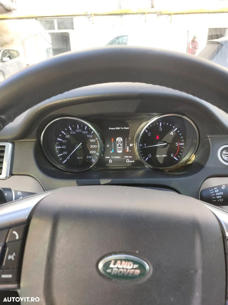 Land Rover Discovery Sport - 7