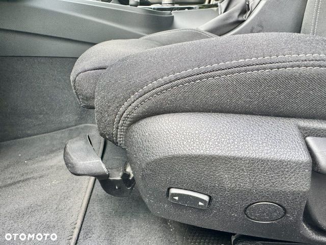 BMW Seria 3 318d - 10