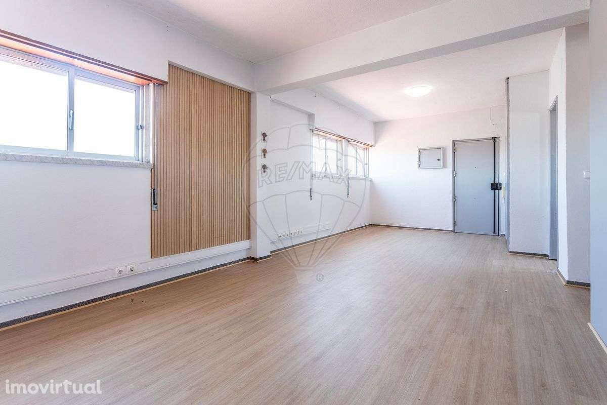 Escritório T0 para arrendamento - Grande imagem: 2/21