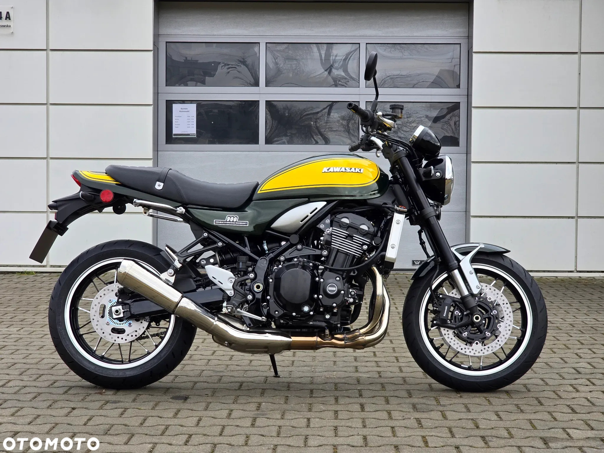 Kawasaki Z 900 RS - 3
