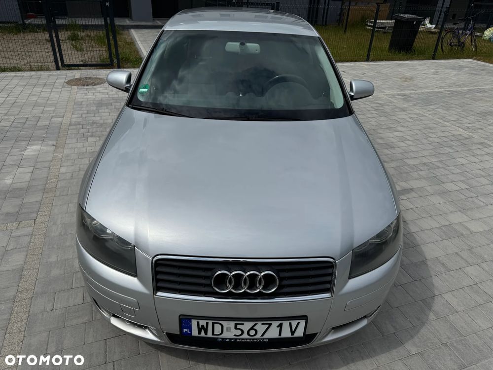 Audi A3 3-drzwiowe 1.6 Attraction - 21