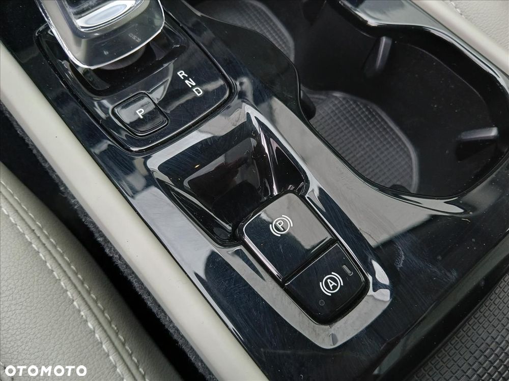 Volvo XC 40 - 27