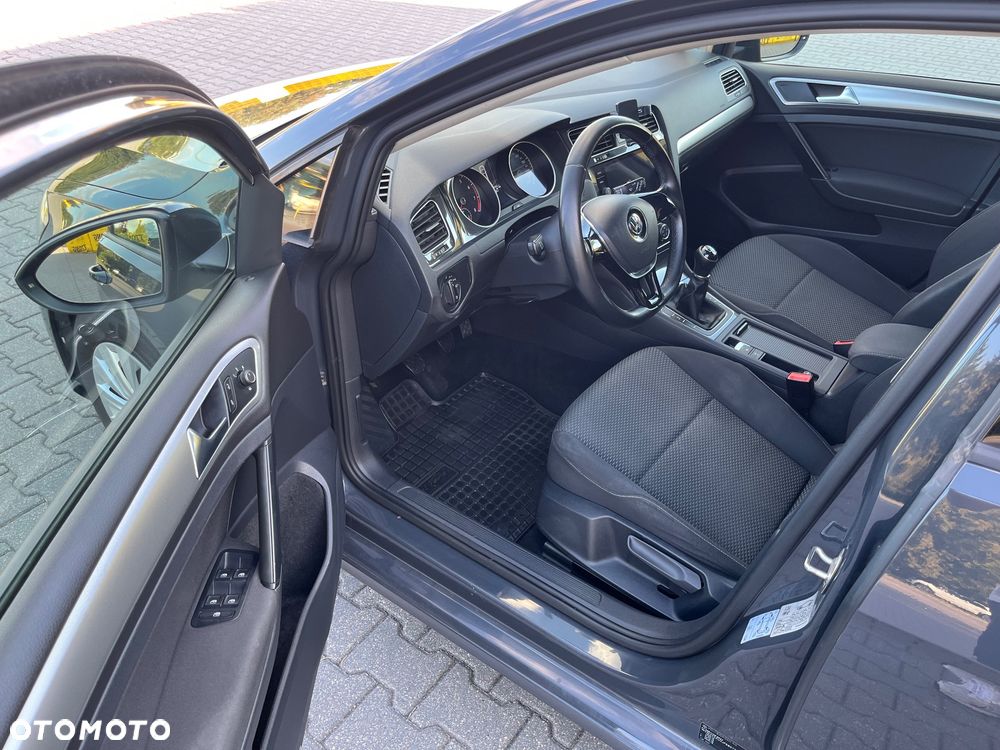 Volkswagen Golf 1.0 TSI BMT Trendline - 9