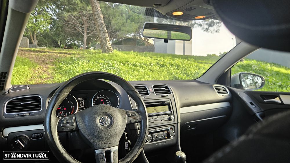 VW Golf 1.6 TDi Confortline - 10