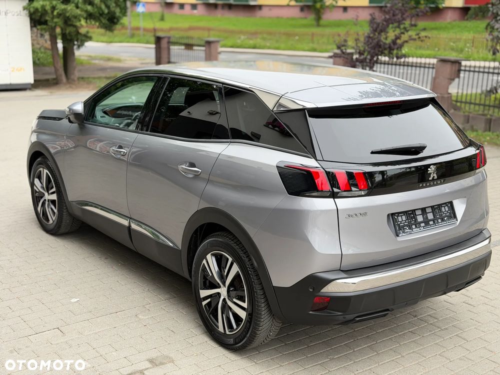 Peugeot 3008 1.2 PureTech Allure S&S - 17