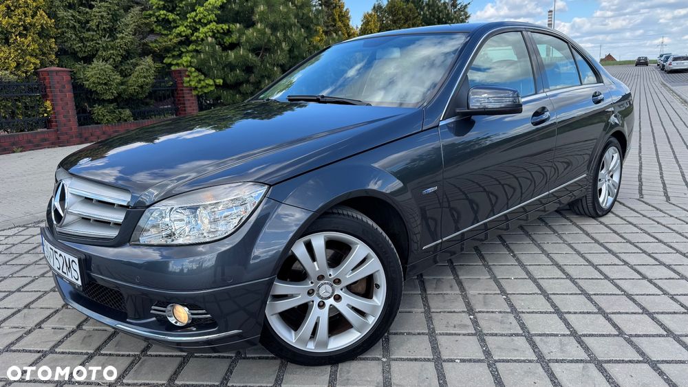 Mercedes-Benz Klasa C 180 CGI Automatik BlueEFFICIENCY Avantgarde - 4