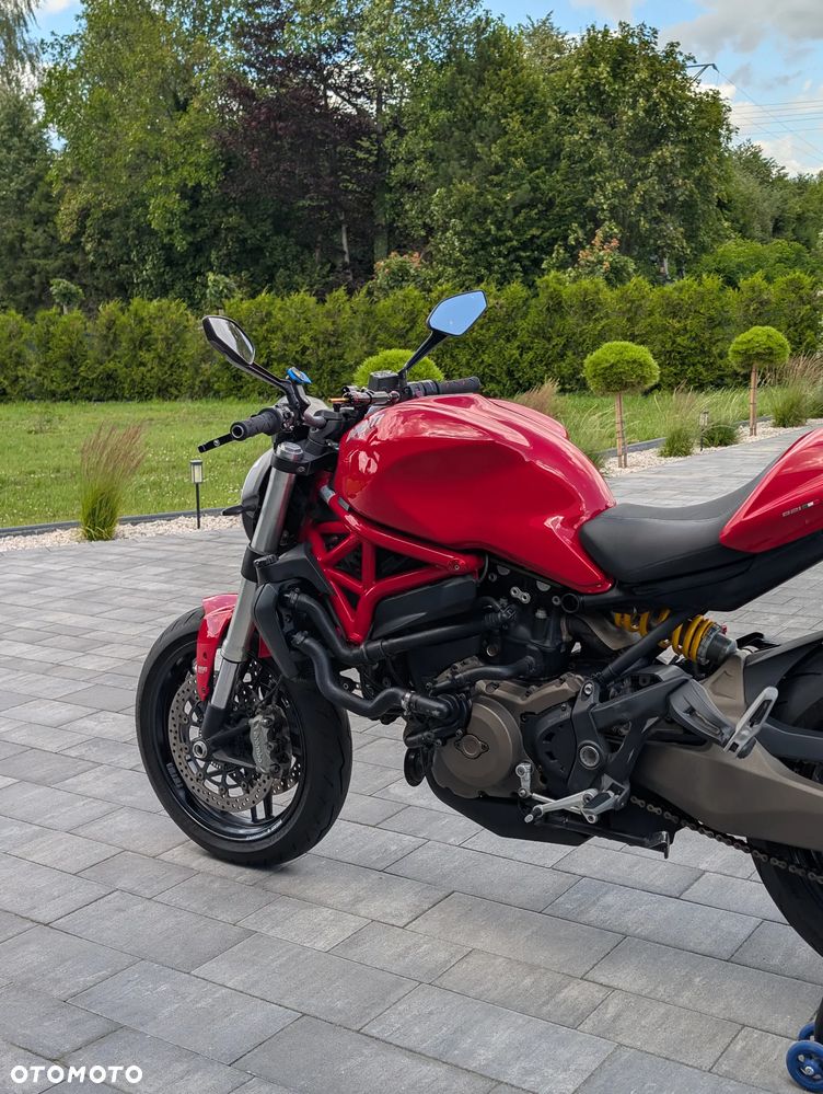 Ducati Monster - 23