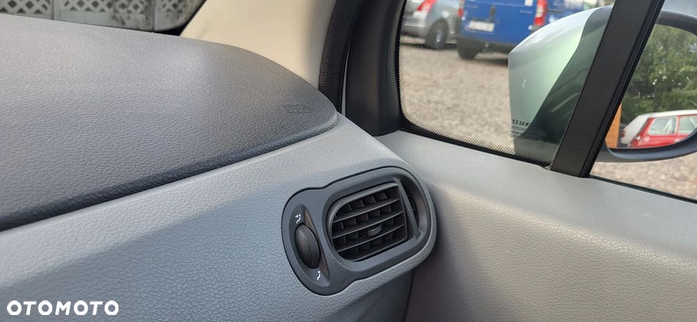 Renault Modus - 24