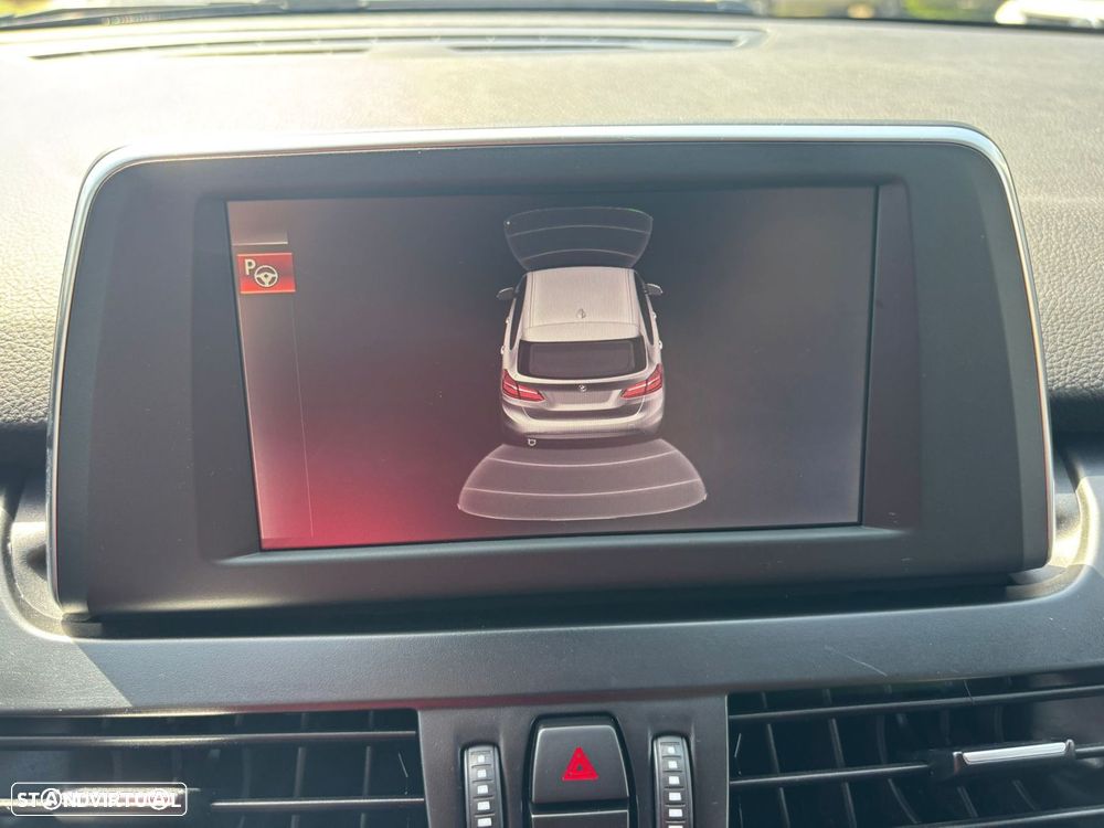 BMW 216 Active Tourer d Line Sport - 36