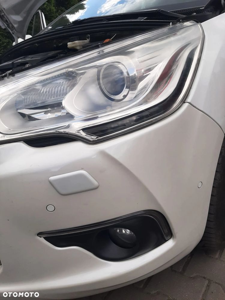Citroën DS4 e-HDi 110 SoChic - 6