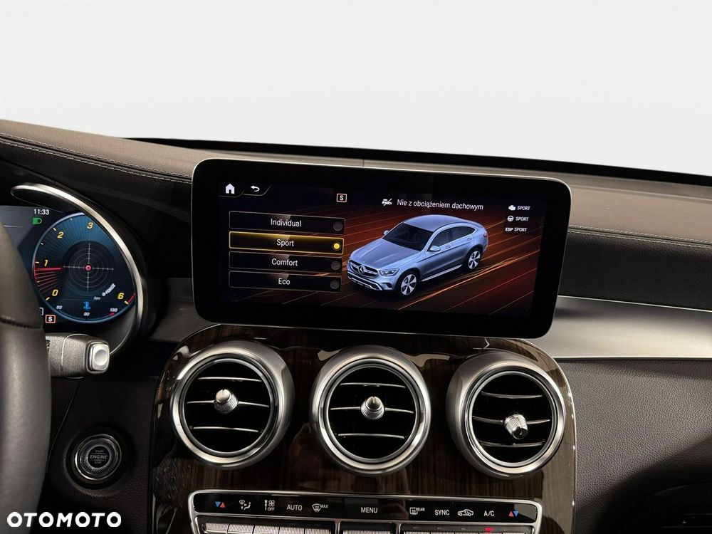 Mercedes-Benz GLC 220 d 4Matic 9G-TRONIC - 26