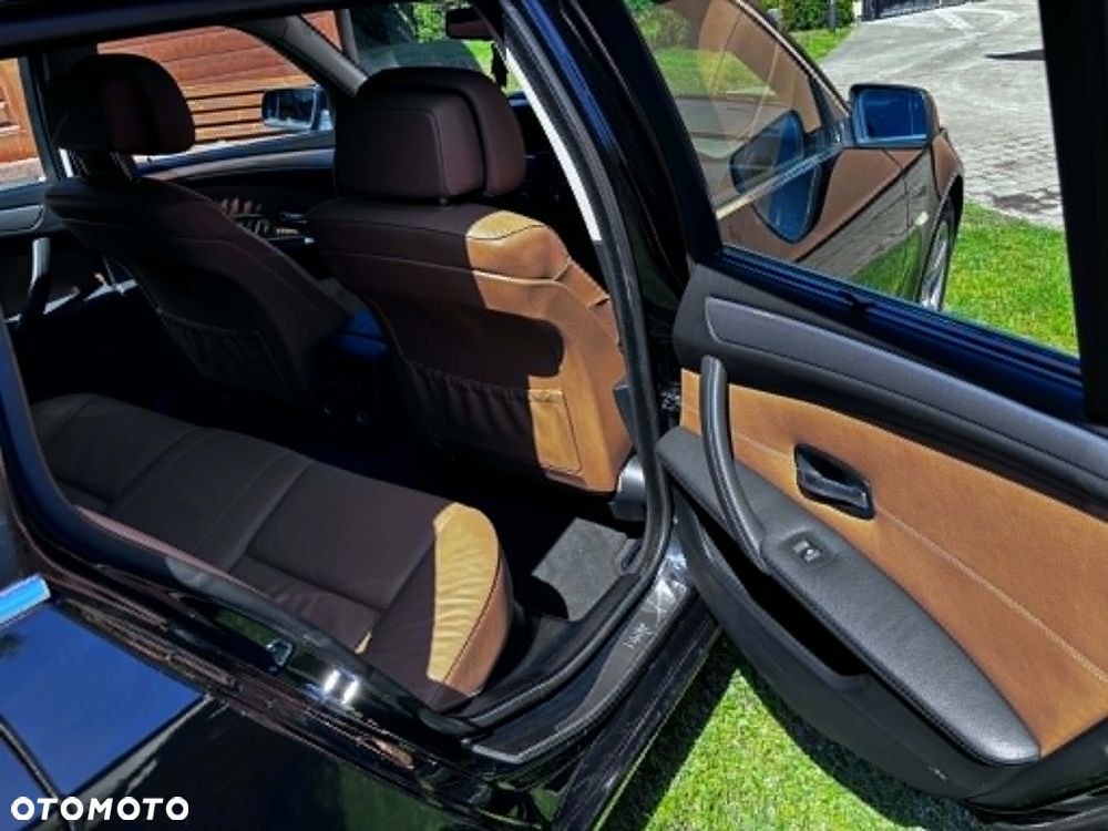 BMW Seria 5 530xd - 17