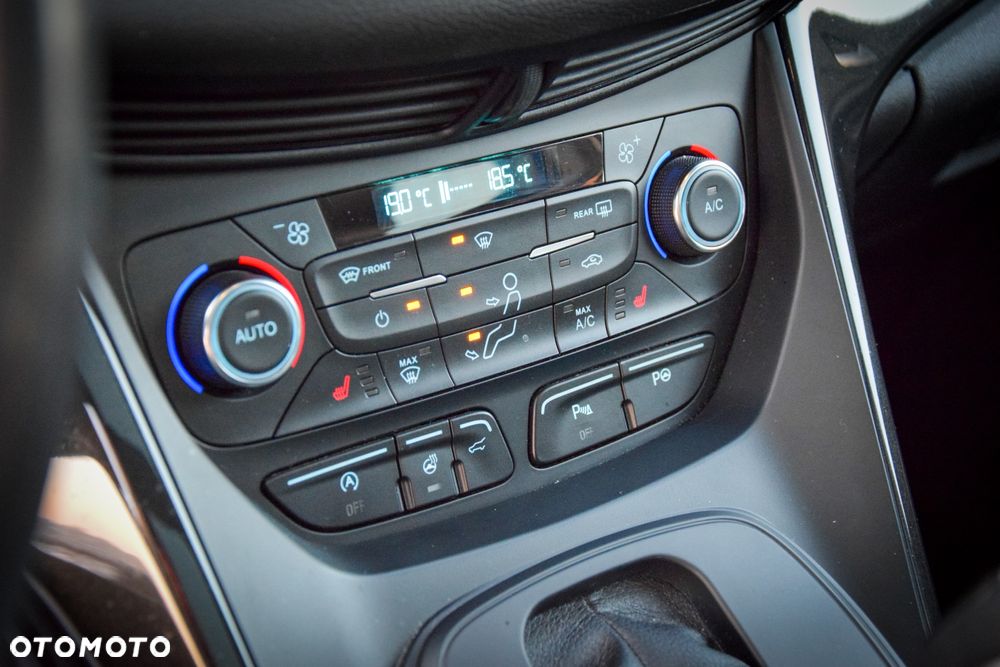 Ford Kuga 1.5 EcoBoost 4x4 ST-Line - 36