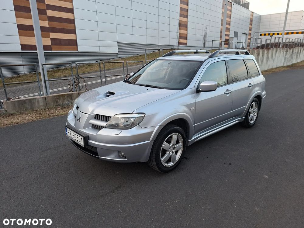 Mitsubishi Outlander 2.0 Turbo 4WD - 2