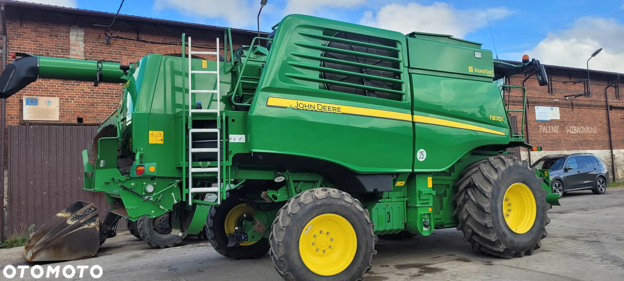 John Deere T670i - 4