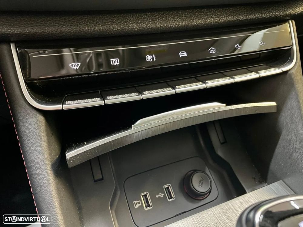 MG EHS 1.5 T-GDI Plug-in Hybrid Luxury - 24