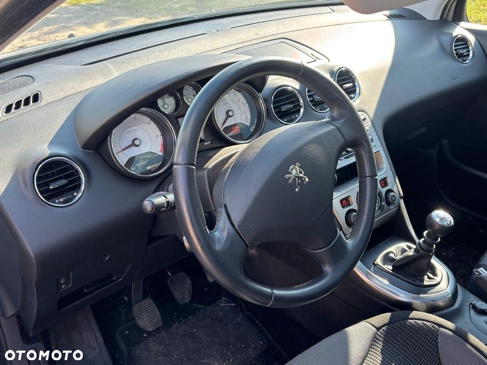 Peugeot 308 1.6 Premium - 5