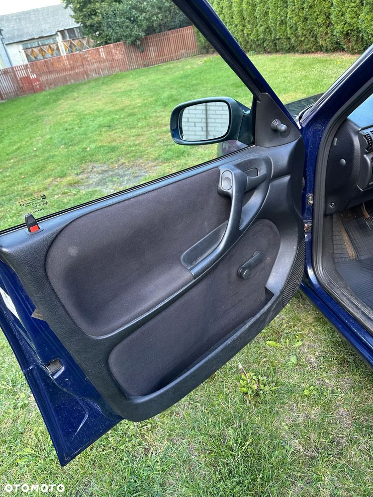 Opel Astra 1.6 - 8