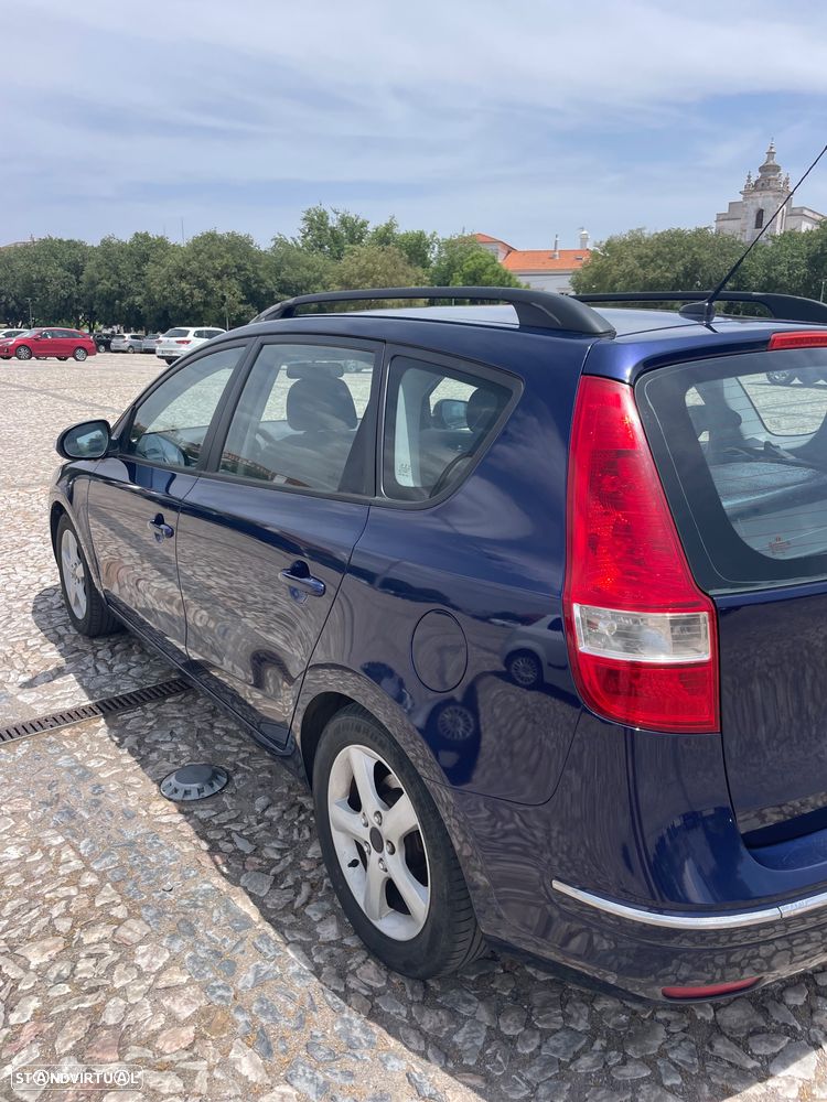 Hyundai i30 CW 1.6 CRDi Comfort - 9