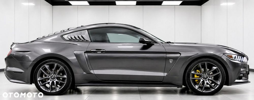 Ford Mustang - 7