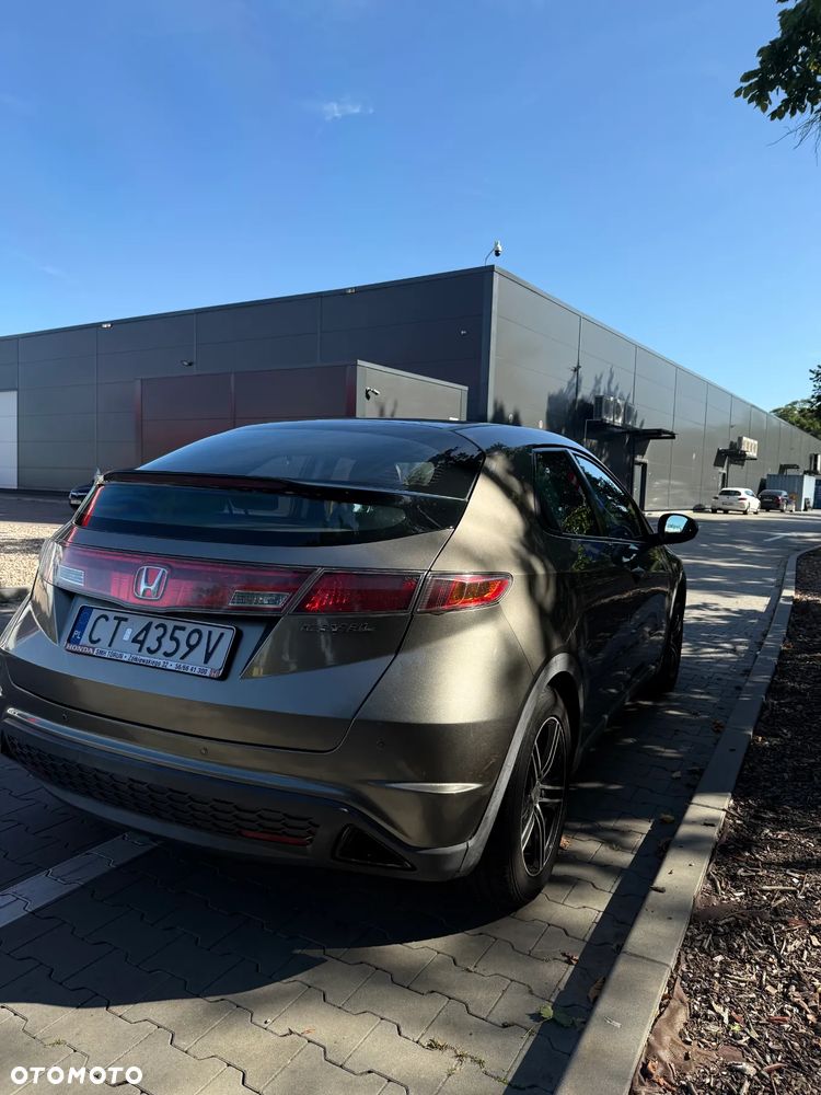 Honda Civic 1.8 Comfort - 3