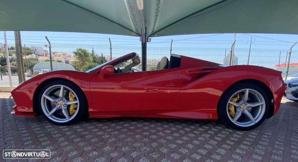 Ferrari F8 Tributo - 6