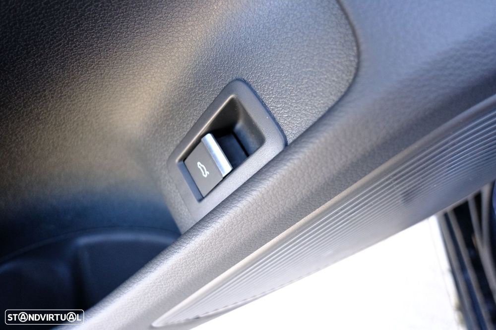 Audi A4 Avant 40 TDI Advanced S tronic - 38