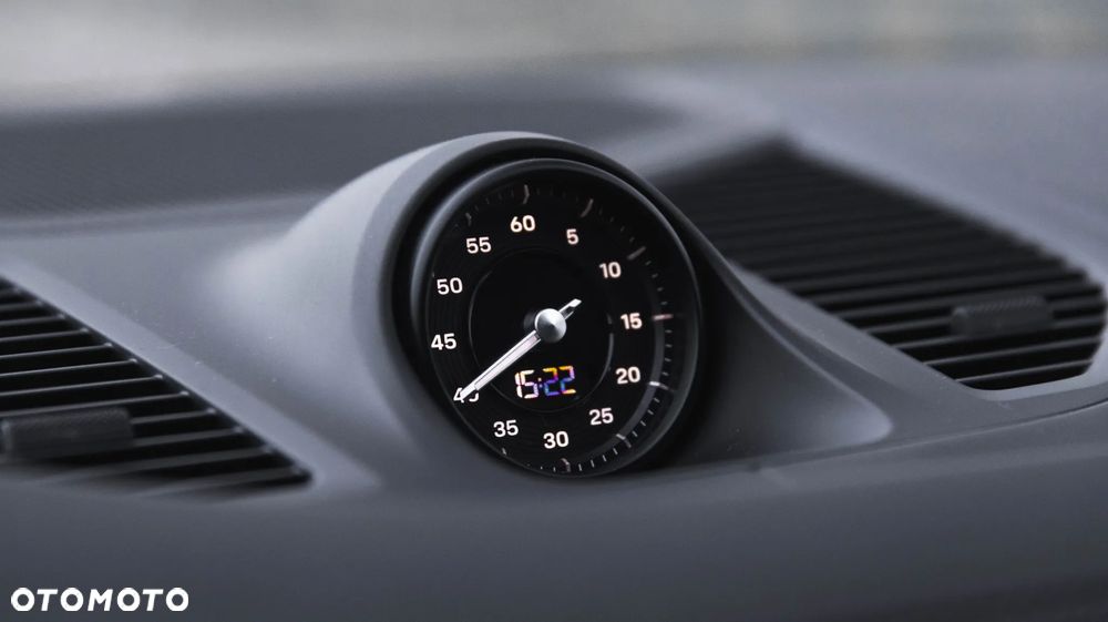 Porsche Cayenne - 30