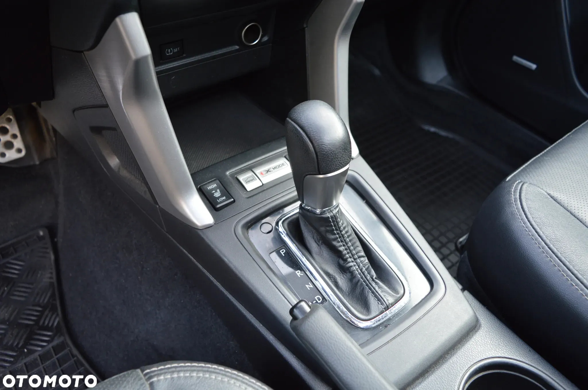 Subaru Forester 2.0XT Platinum Lineartronic - 18