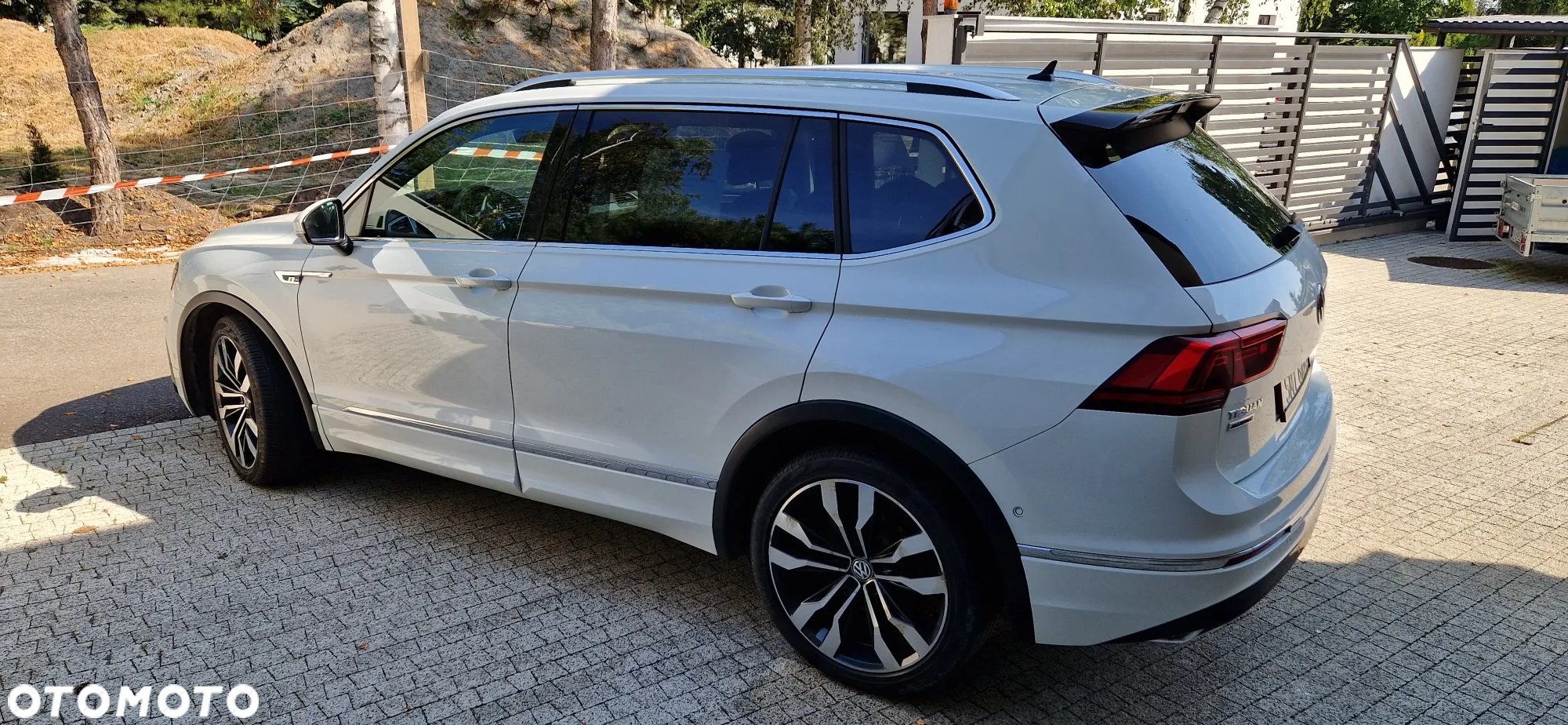 Volkswagen Tiguan Allspace 2.0 TSI 4Mot Highline DSG - 2