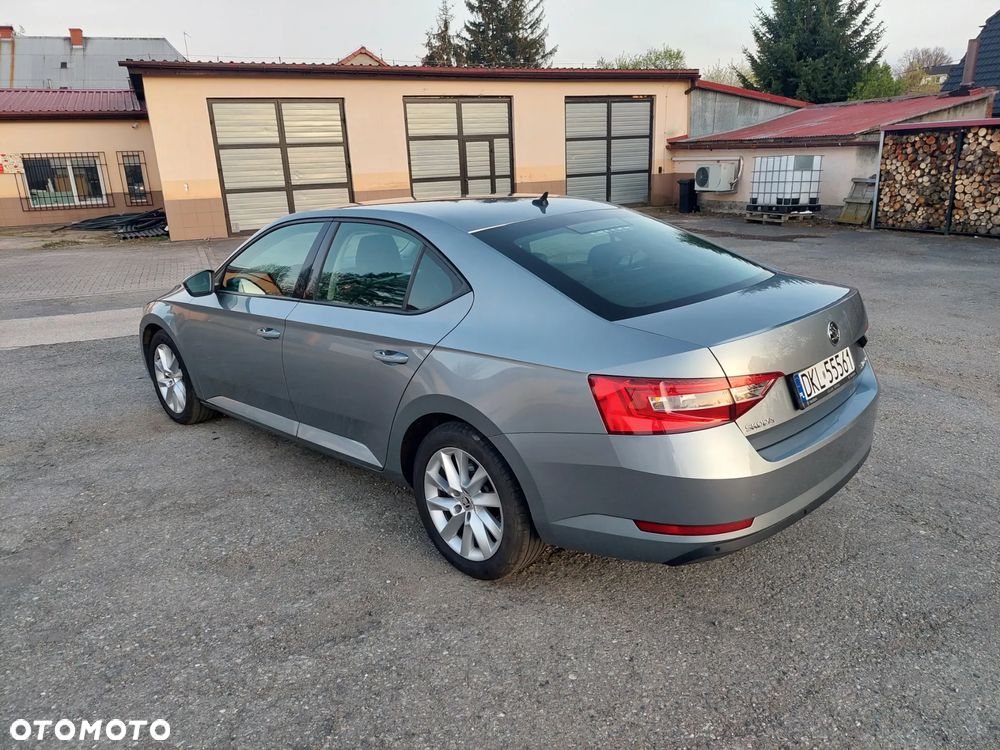 Skoda Superb 1.6 TDI Active - 19