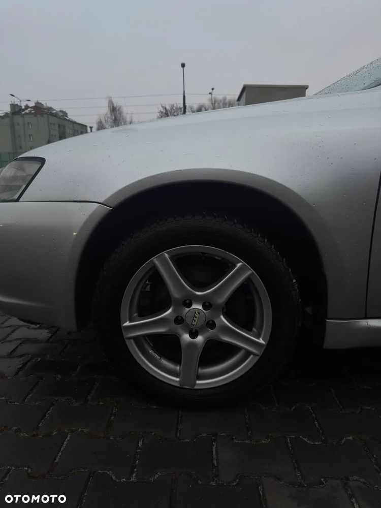 Subaru Legacy 2.0 4WD Celebration - 3