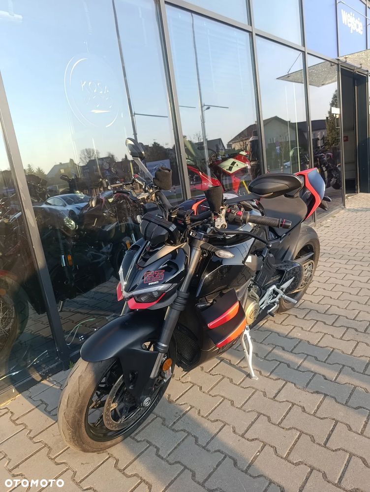 Ducati Streetfighter V4 - 16
