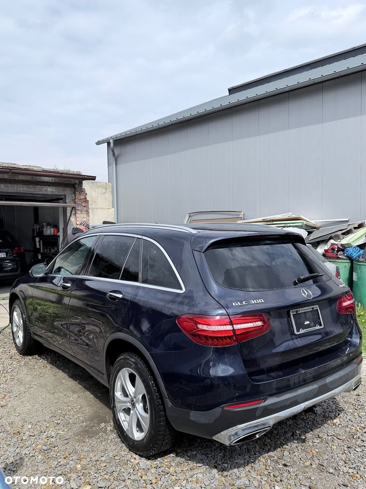 Mercedes-Benz GLC 300 4-Matic - 26
