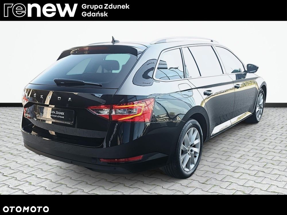 Skoda Superb 2023 photo 5