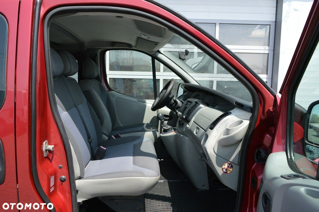 Opel Vivaro - 26