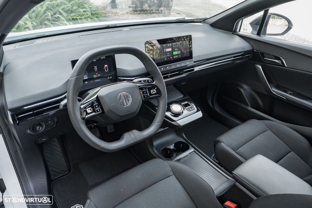 MG MG4 51 kWh Standard - 28